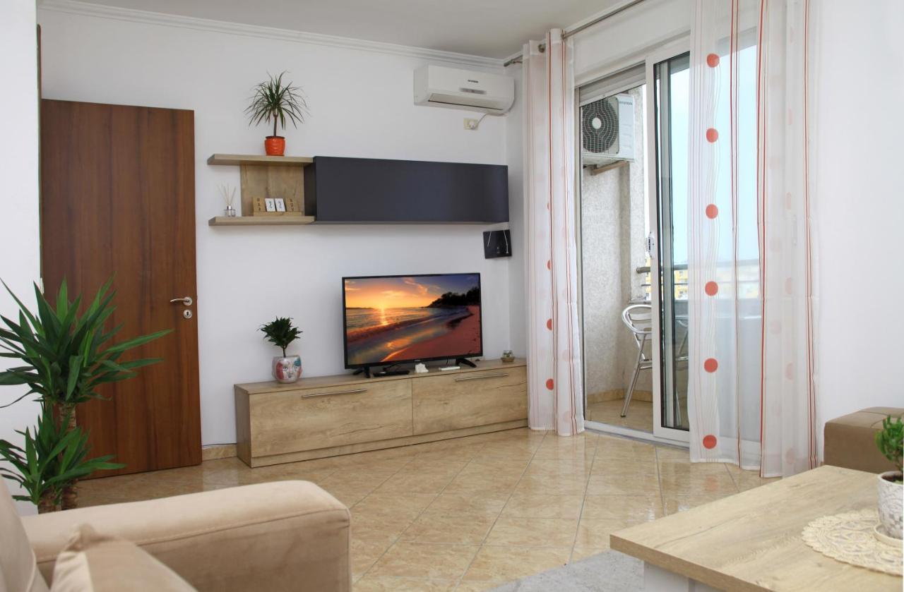 Beautiful Apartment At Port Side! Дуррес Экстерьер фото