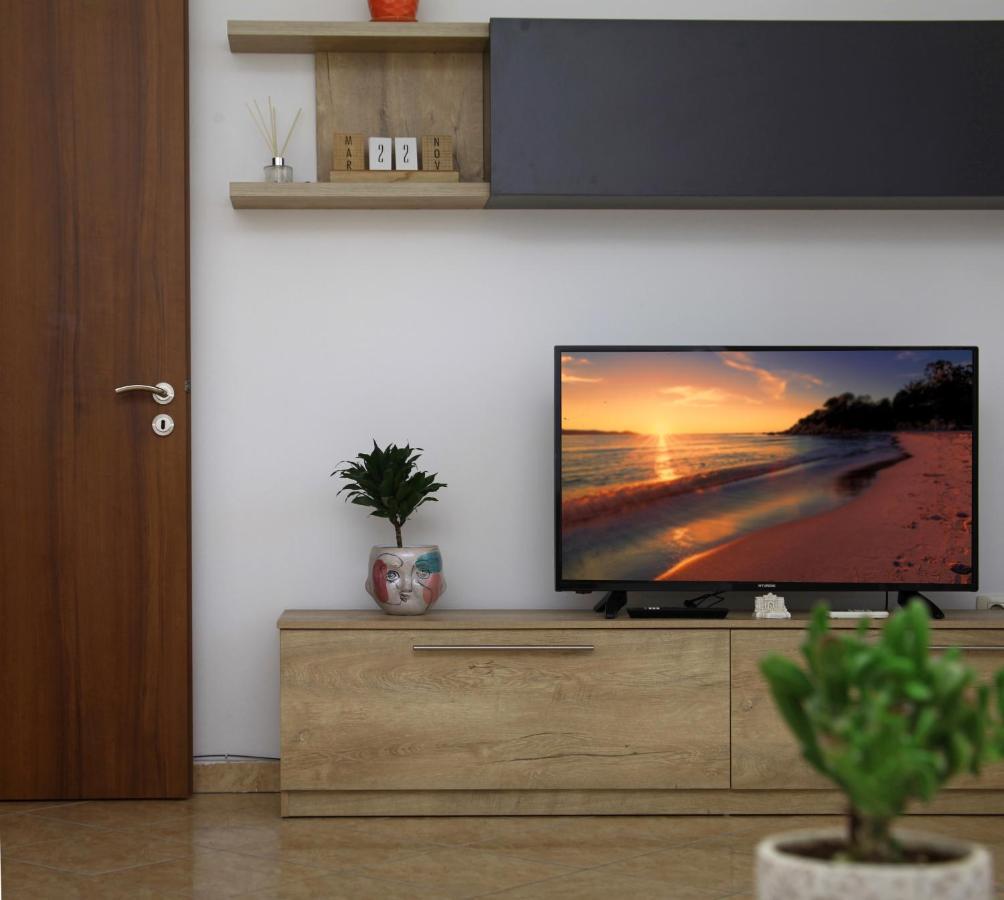 Beautiful Apartment At Port Side! Дуррес Экстерьер фото