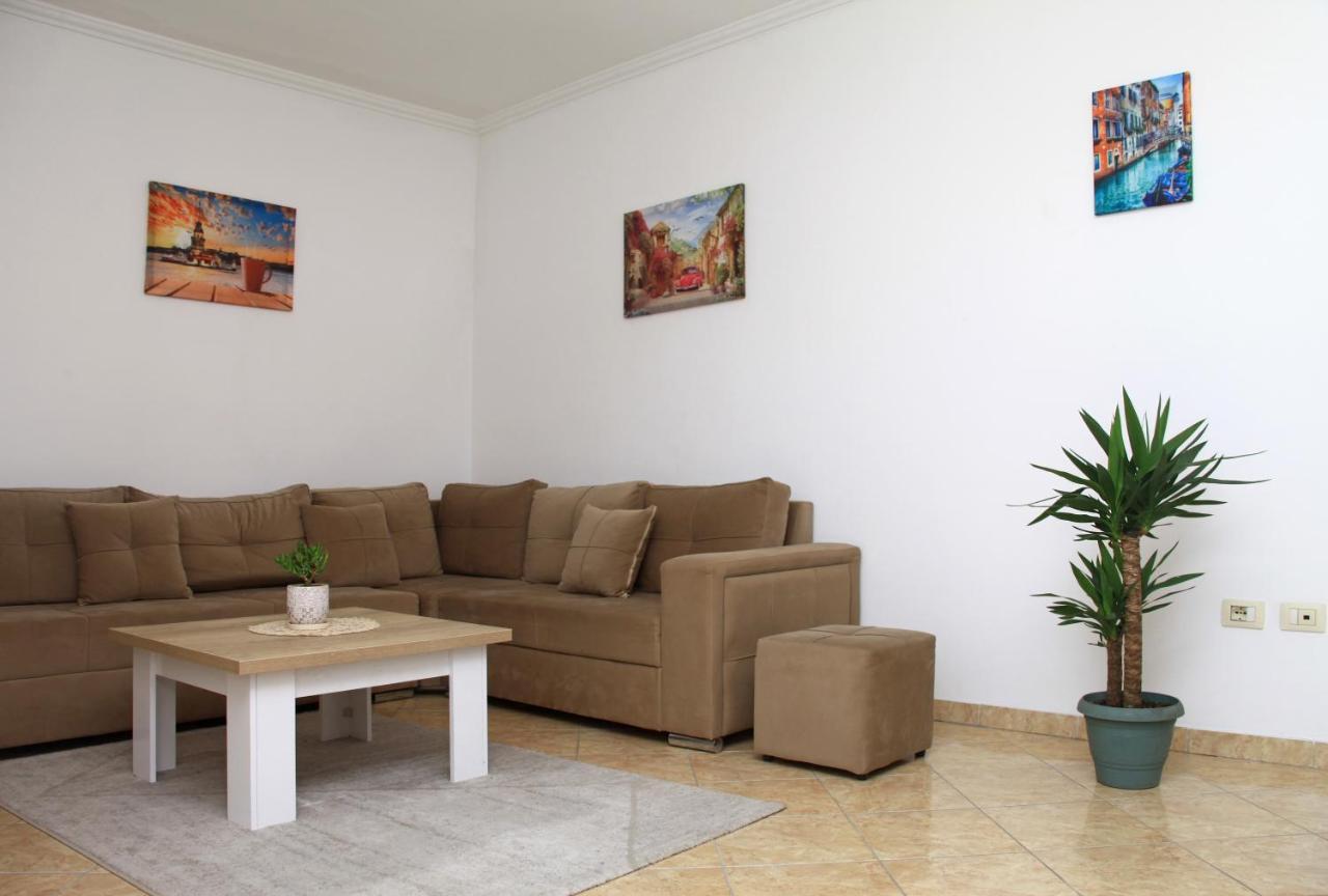 Beautiful Apartment At Port Side! Дуррес Экстерьер фото