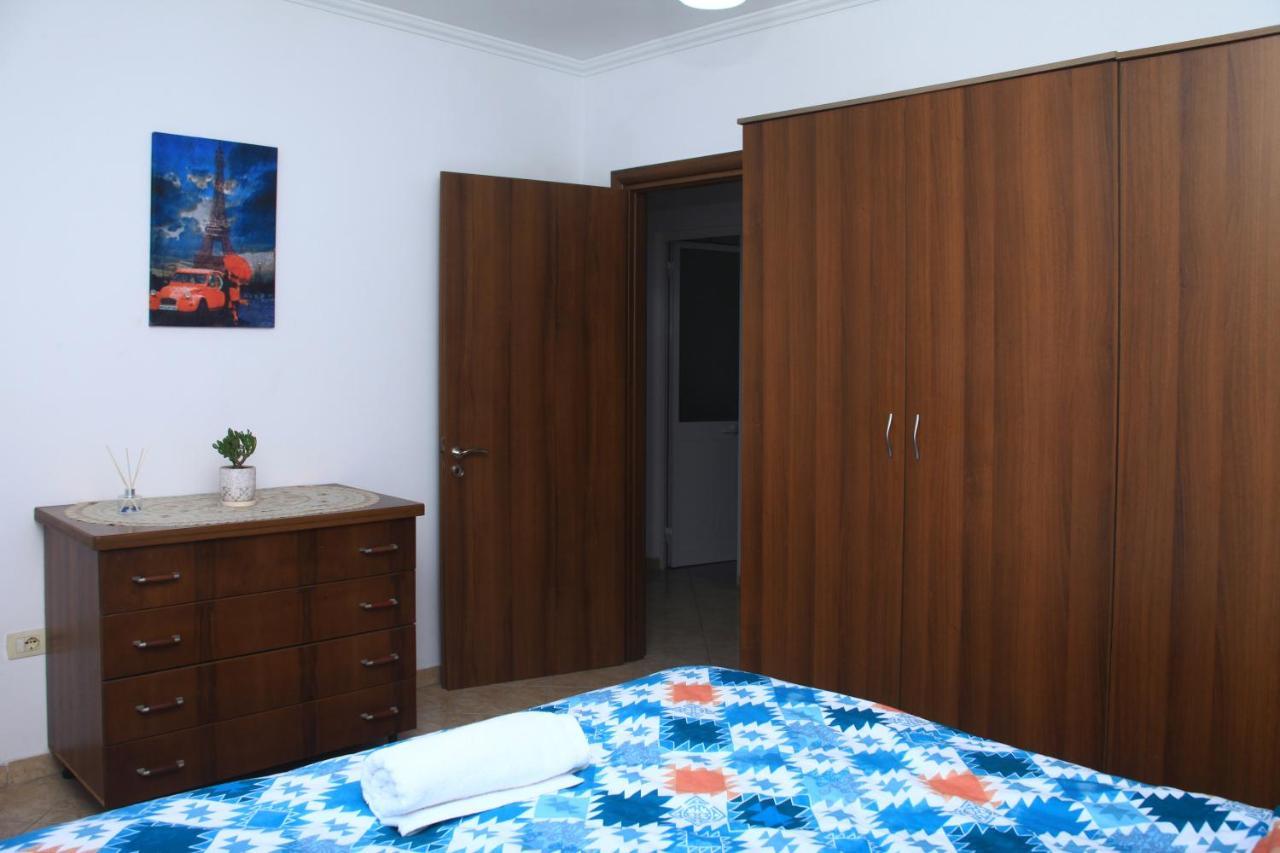 Beautiful Apartment At Port Side! Дуррес Экстерьер фото