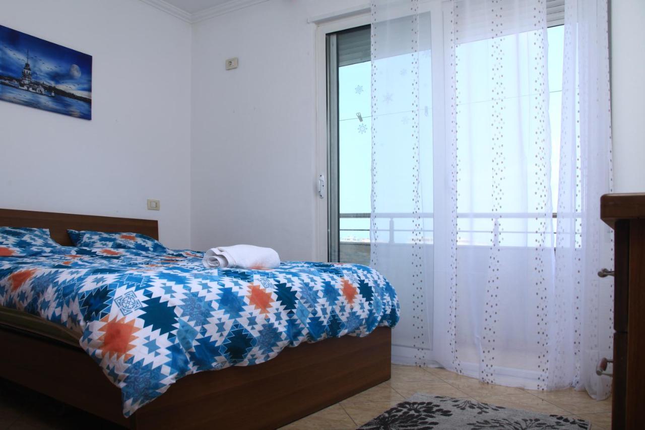 Beautiful Apartment At Port Side! Дуррес Экстерьер фото